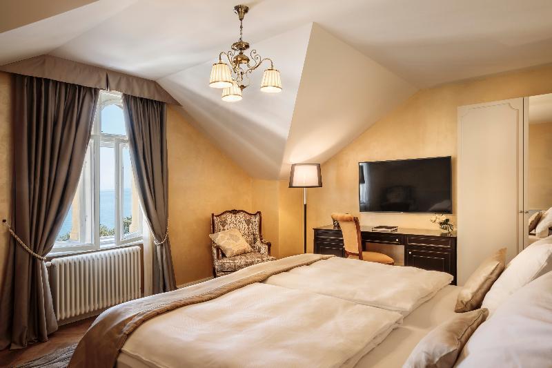 - Liburnia 4* Opatija
